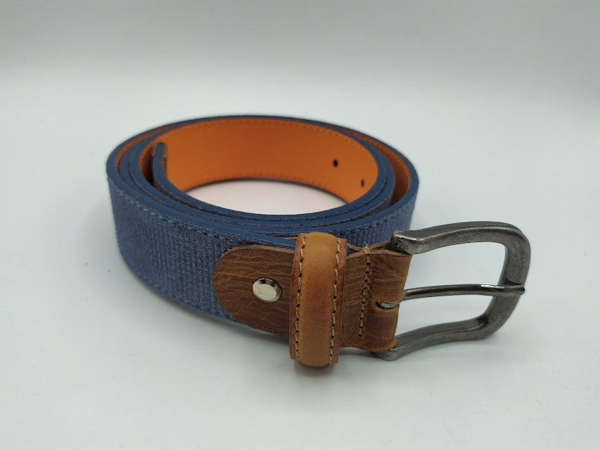 Suede leather belt with texture