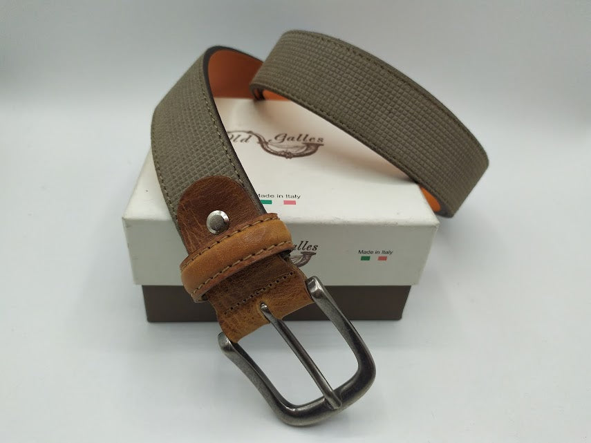 Suede leather belt with texture