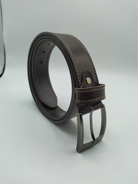 Stylish Black Leather Belt with Light Stitching