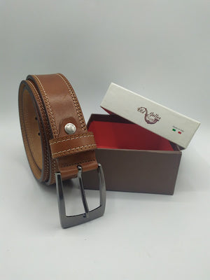 Stylish Black Leather Belt with Light Stitching