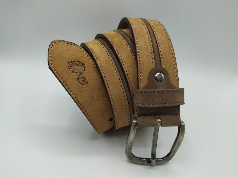 Sports belt in nubuck with central insert